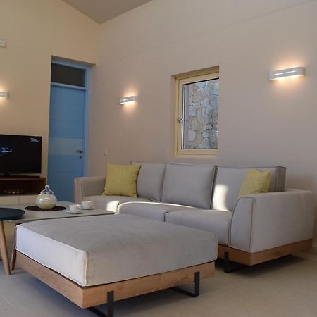Three Stars Luxury Villas Μωραΐτικα Εξωτερικό φωτογραφία