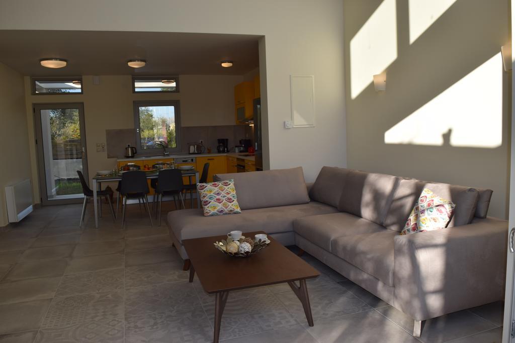 Three Stars Luxury Villas Μωραΐτικα Εξωτερικό φωτογραφία