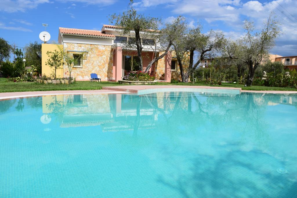 Three Stars Luxury Villas Μωραΐτικα Εξωτερικό φωτογραφία