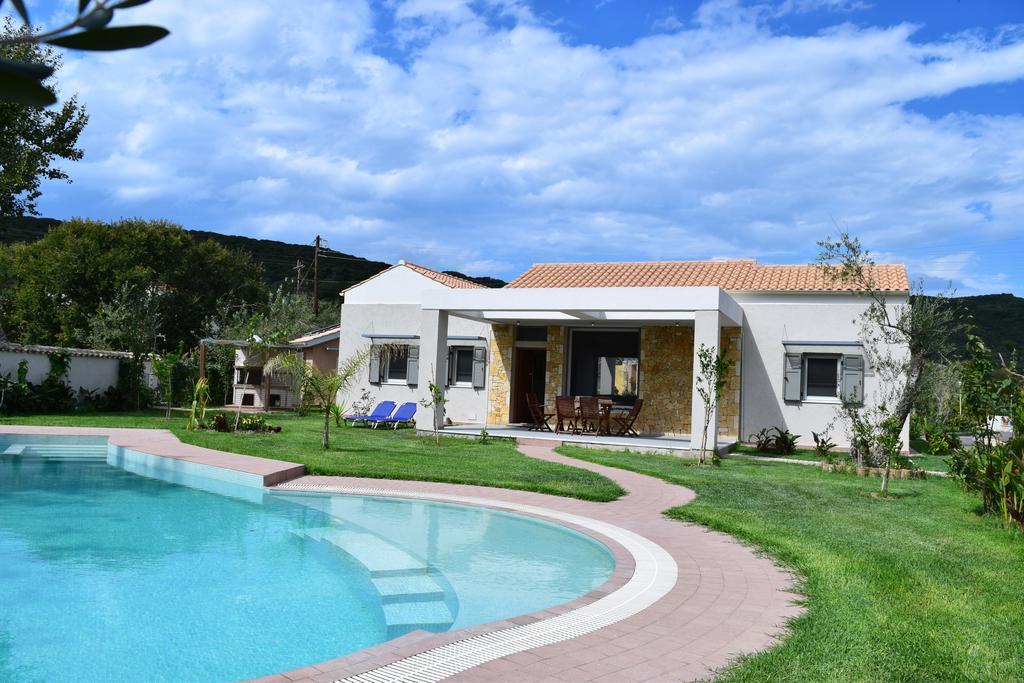 Three Stars Luxury Villas Μωραΐτικα Εξωτερικό φωτογραφία